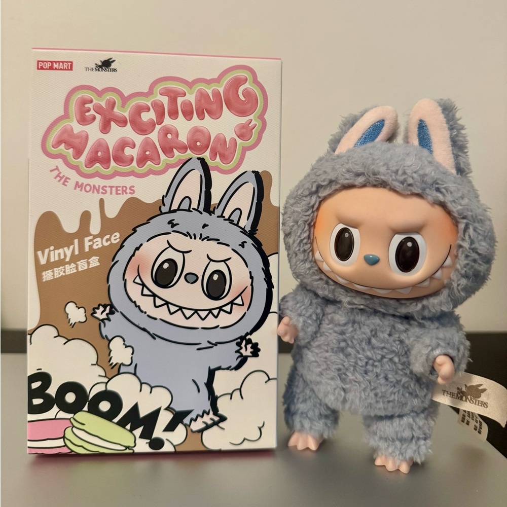 Restock- VIRAL Pop Mart  - Labubu Exciting Macaroon V1 - Sea Salt Coconut